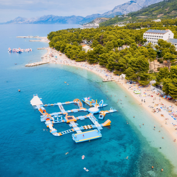 Cene u komšiluku paprene – a tek će rasti: Samo smeštaj 1.200 evra