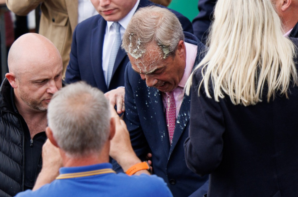 Britanski političar Faraž otkrio napad: Bomba postavljena u poštansko sanduče