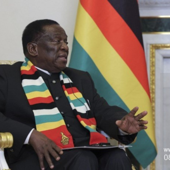 Uspavani džin se budi i počinje da riče kao lav; "Ko nema kičmu, uplašiće se"