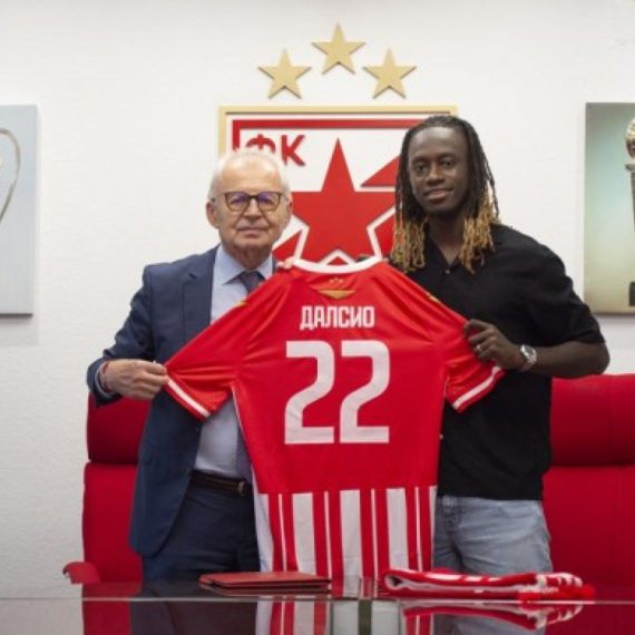 Zvezda predstavila treće pojačanje: Stigla Stamenićeva zamena FOTO