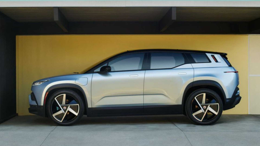 Teslin rival na ivici bankrota