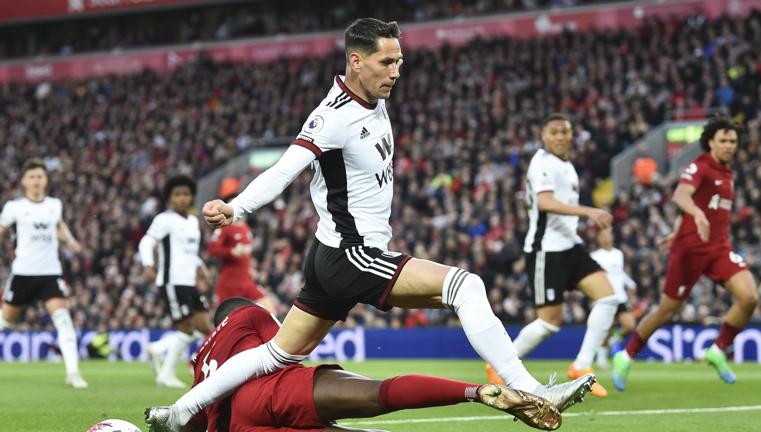 Povratak u Seriju A za Lukića – želi ga Fabregas