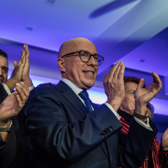 An unexpected move by one of France's largest parties: We will join Le Pen