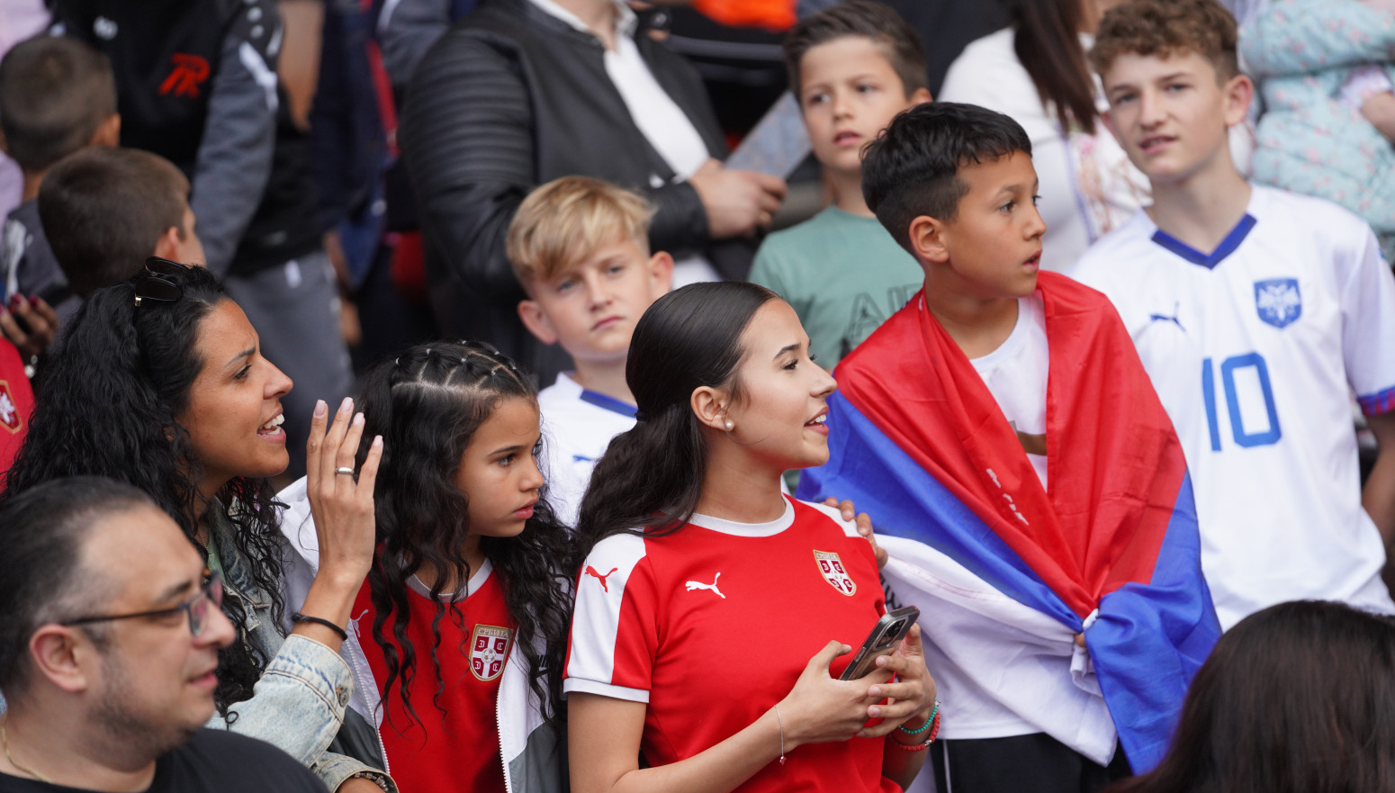 Veliko interesovanje za trening "orlova" – okupilo se na hiljade navijača FOTO/VIDEO