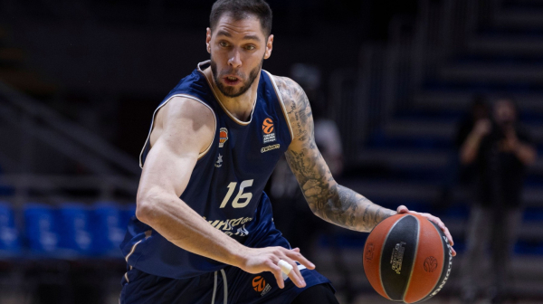 Stefan Jović je klasa – 14p za 16 minuta