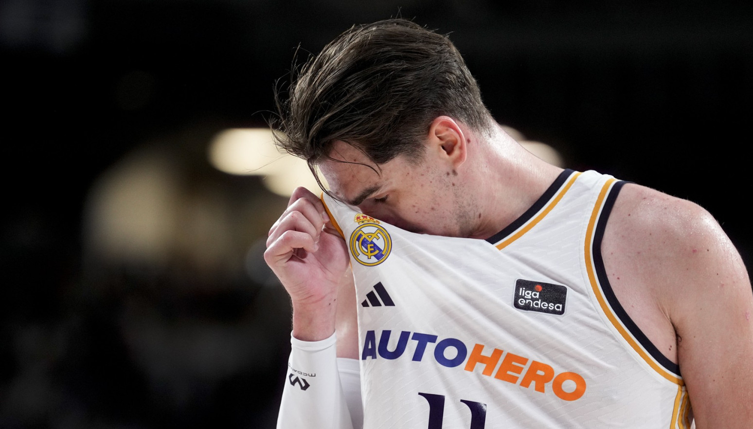 Hezonja ne ide u Barselonu – Španci "pocepali" ugovor