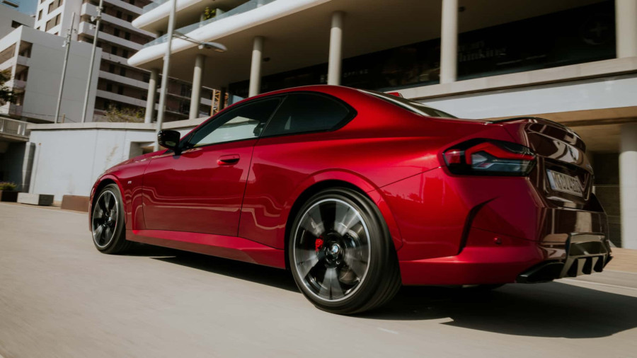 BMW predstavio osveženu Seriju 2 FOTO