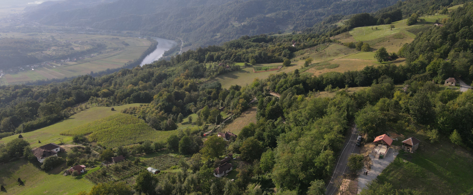 Nestvarno mesto na zapadu Srbije: Ovaj vidikovac posećuju turisti iz celog sveta FOTO