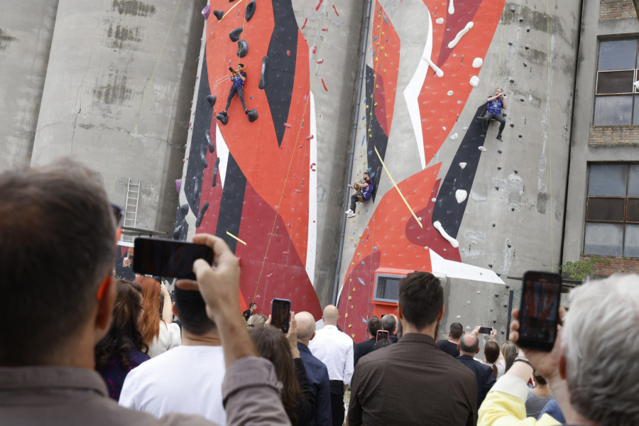 Rođendanski performans Beografske filharmonije iz vazduha FOTO/VIDEO