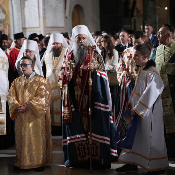 Spasovdanska litija u Hramu Svetog Save FOTO