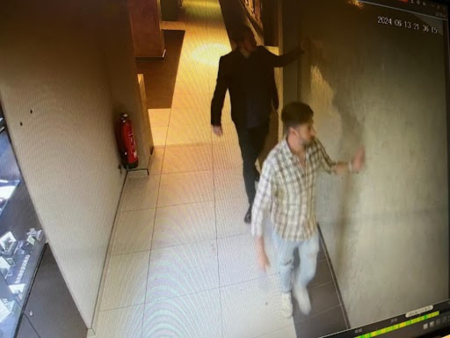 Drama u Augzburgu – Albanci upali u hotel fudbalera Srbije FOTO