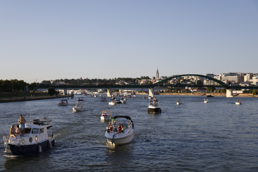 Počeo 19. Beogradski karneval brodova  FOTO