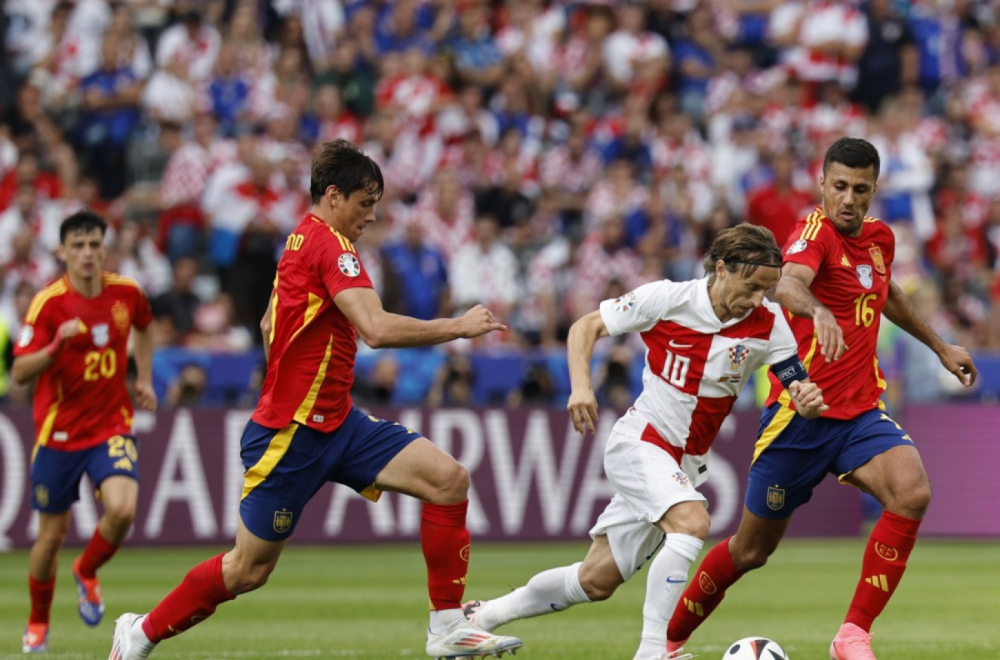 Hrvati se raduju Albaniji; Španci nisu poleteli VIDEO