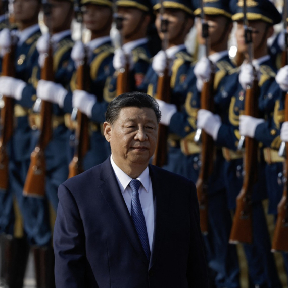 Si Đinping oštro odgovorio: "Nismo zagrizli udicu"