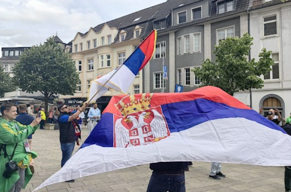 Krenulo srbovanje u Gelzenkirhenu FOTO/VIDEO