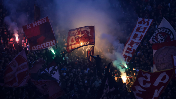 "Delije" otele zastave Englezima FOTO