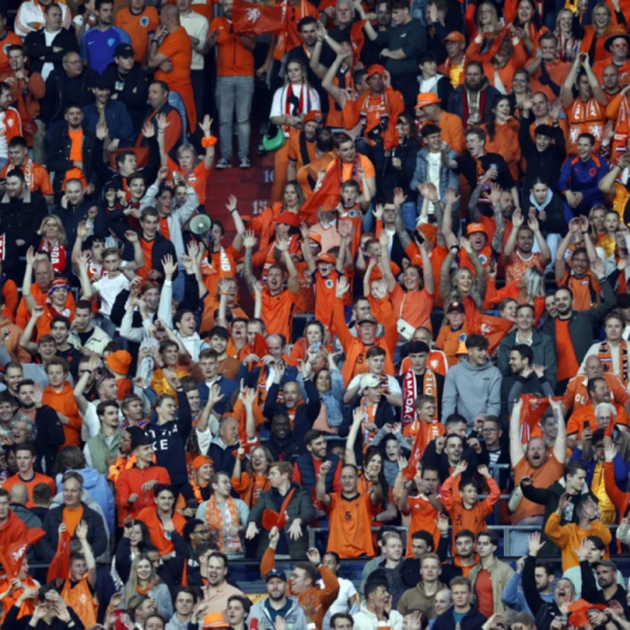 Fešta "Oranja" – Holanđani obojili Hamburg u narandžasto VIDEO