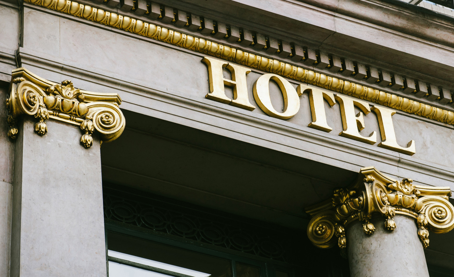 Ova zemlja menja način prijave gostiju u hotelima: Evo šta će se koristiti umesto pasoša