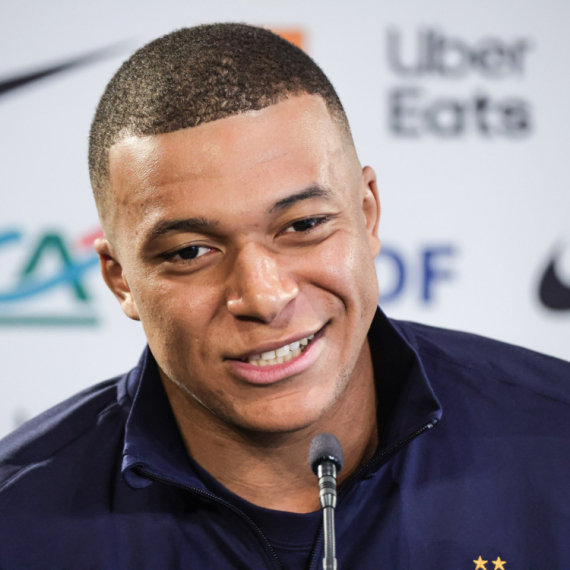 Mbape kupio klub – najmlađi vlasnik u Evropi