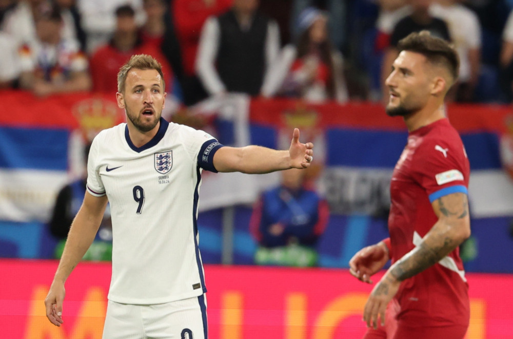 Neverovatan podatak – Kejn pipnuo loptu dva puta u prvom poluvremenu