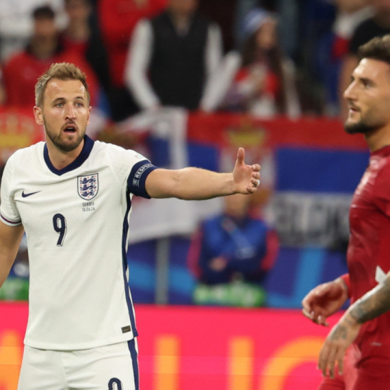 Neverovatan podatak – Kejn pipnuo loptu dva puta u prvom poluvremenu