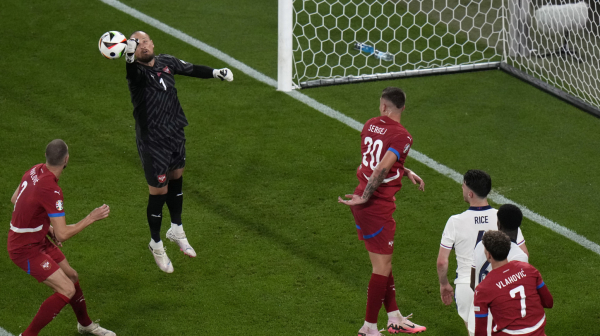 Šta pišu regionalni mediji? "Odlična Srbija"; "Loše, loše i jako dosadno"