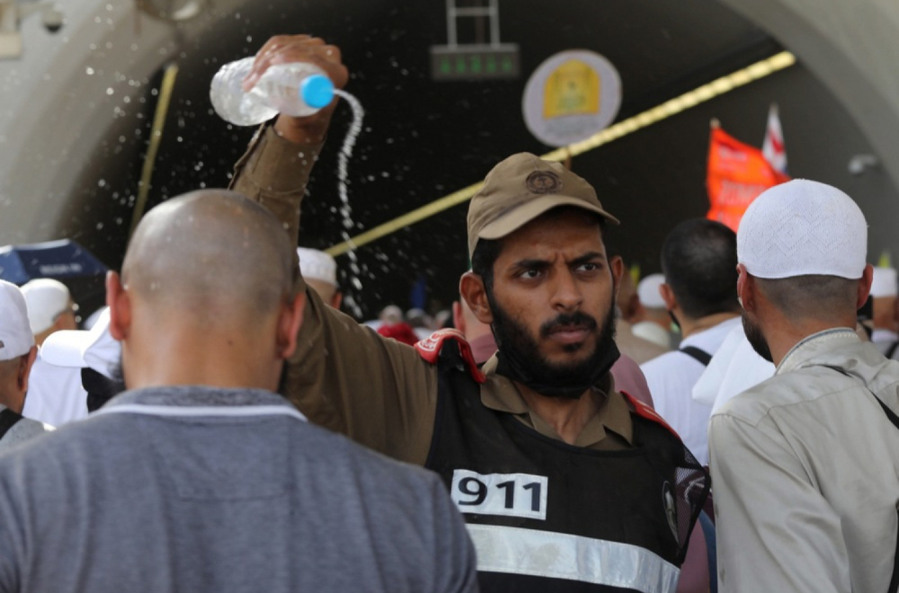 Više hiljada hodočasnika doživelo toplotni udar