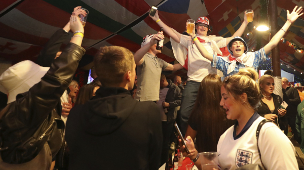 Engleski navijači ogorčeni posle Srbije: "Smešno i neprihvatljivo"