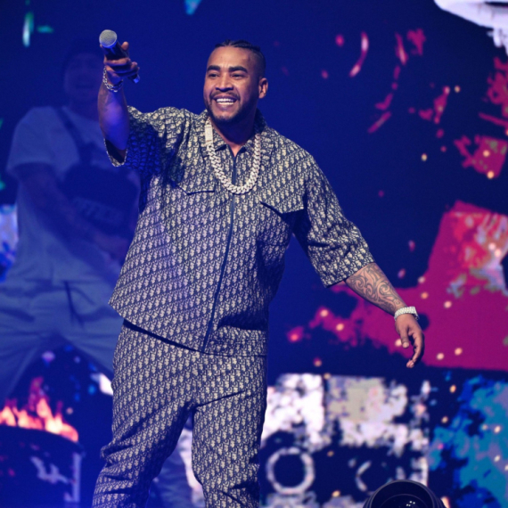 Dramatična ispovest slavnog pevača: "Imam rak, ali sutra ga neću imati" FOTO