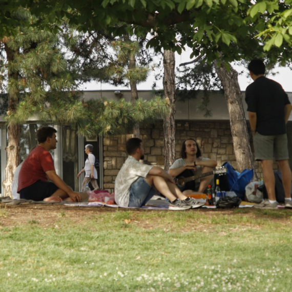 Fakulteti u Beogradu podigli cene školarina: Evo koliko košta studiranje VIDEO