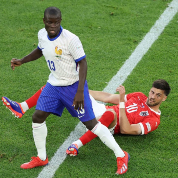 Kante se vraća u Premijer ligu?