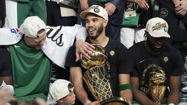 Dončić nije mogao sâm – Boston lagano do rekordne titule! VIDEO