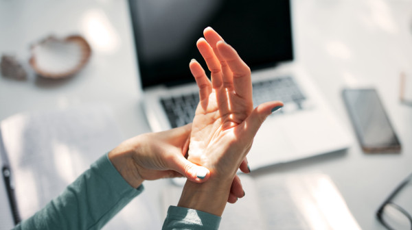 Ako primetite ovo na rukama, možda imate ozbiljnu bolest