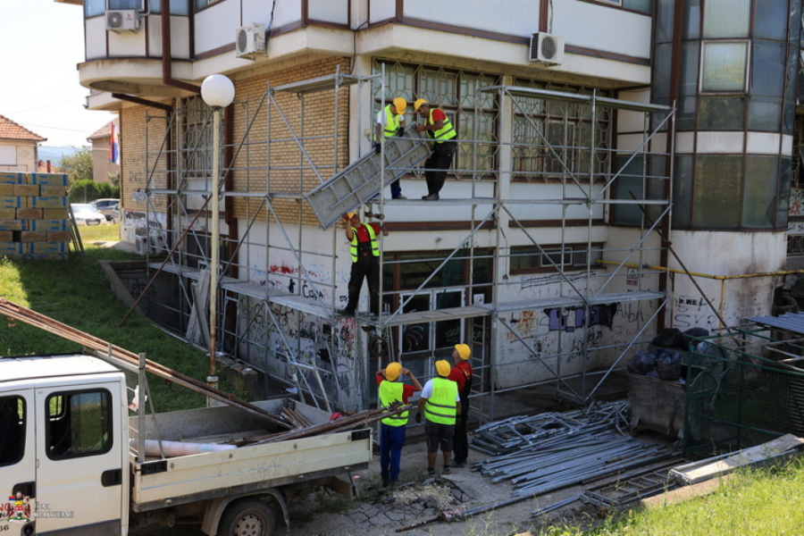 Počela rekonstrukcija kragujevačkog Doma zdravlja: Evo kada će biti završeni radovi FOTO