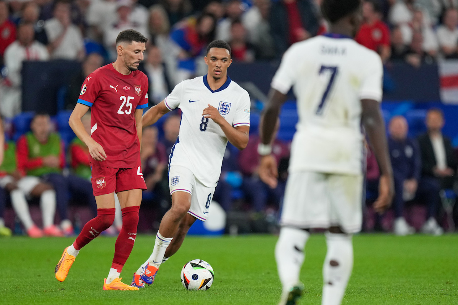 Ne mogu svi u prvih 11 – jedna zvezda Srbije će opet izvisiti FOTO