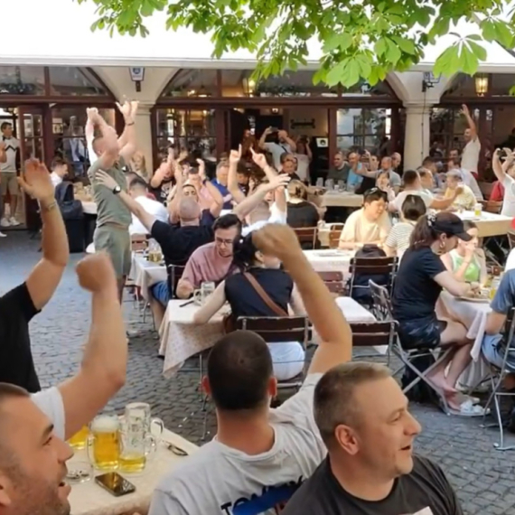 "Obračun" Srba i Slovenaca u centru Minhena VIDEO