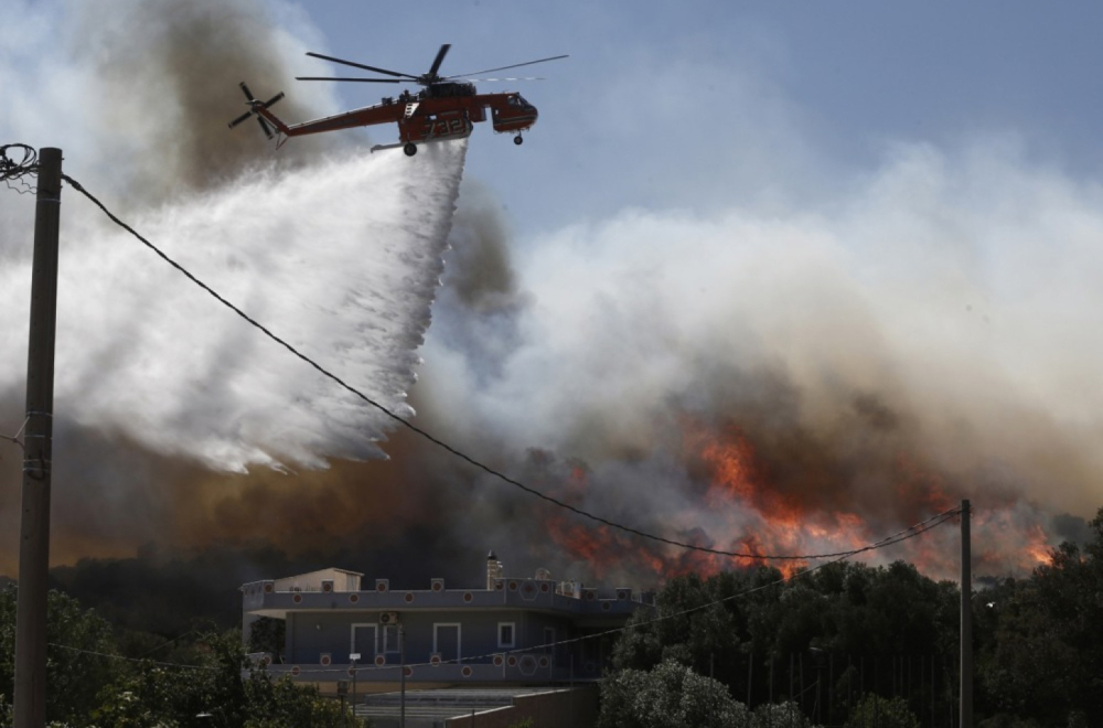 Vatra stiže do prestonice: Naređena evakuacija VIDEO