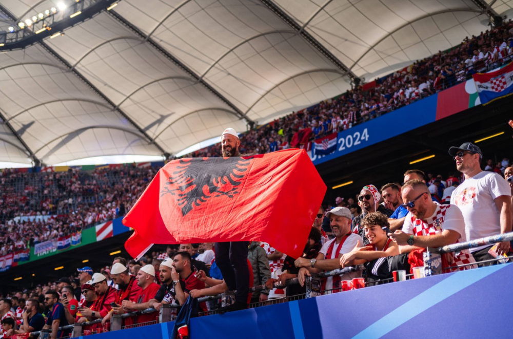 Hrvati, Albanci – gledajte i učite