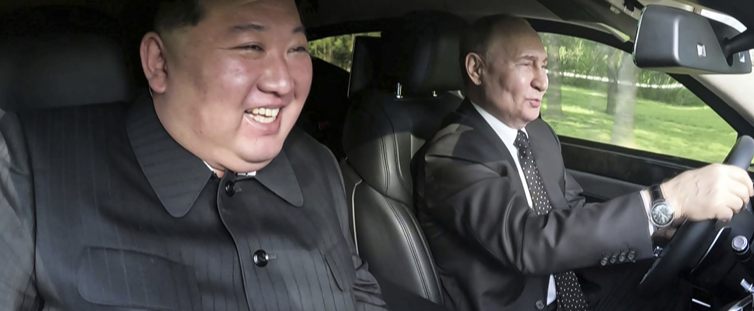 Ode Putin teži za dva psa, orden i umetnička dela FOTO/VIDEO