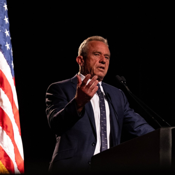 Sada i zvanično: Robert Kenedi Mlađi se povlači iz predsedničke trke; Podržao Trampa