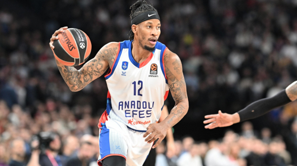 Klajburn i zvanično slobodan agent