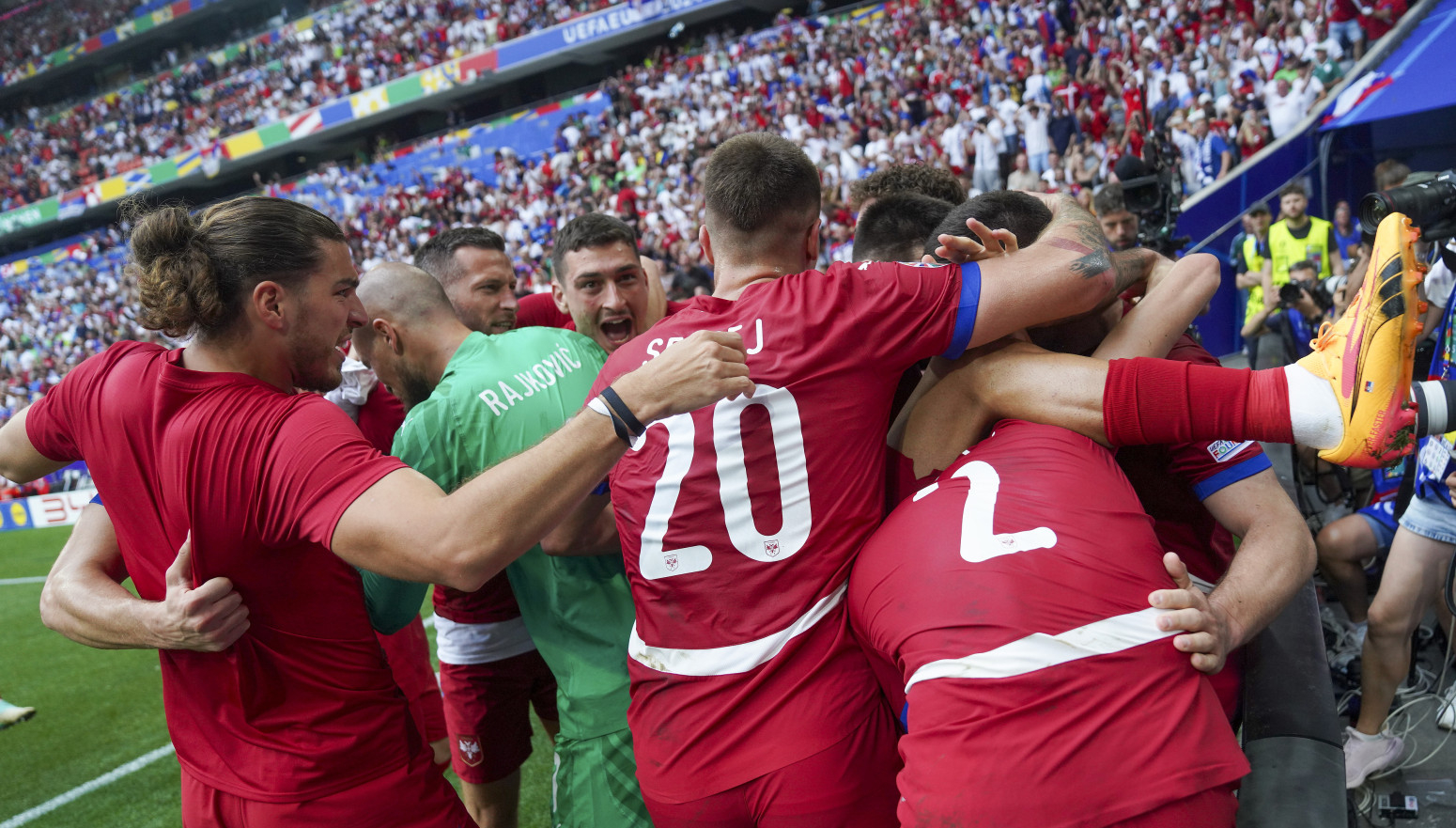 Hrvati slave remi Srbije i Slovenije