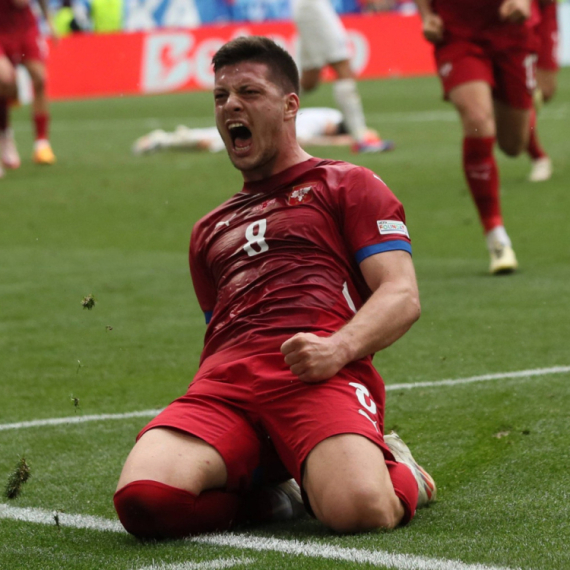 Jović heroj "orlova" – u 96' za rekord EURO; Piksi: "Srbi ne umiru lako" VIDEO