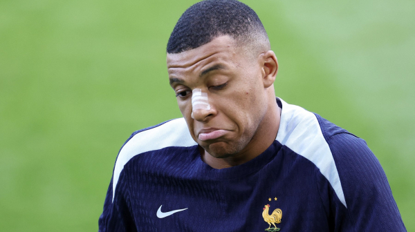 Mbape spremio masku FOTO