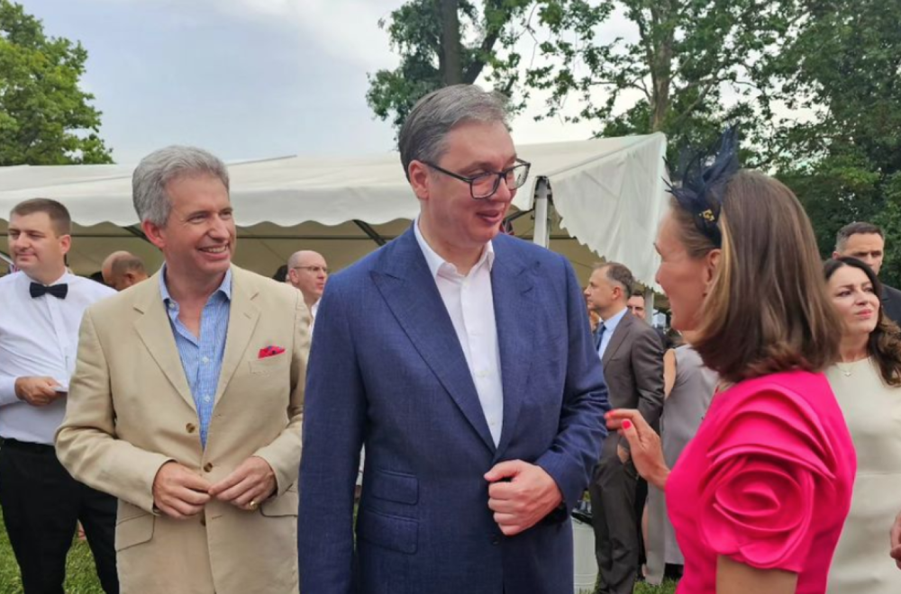 Vučić na prijemu povodom rođendana Čarlsa III: Najlepše želje za dobro zdravlje i uspešnu vladavinu FOTO