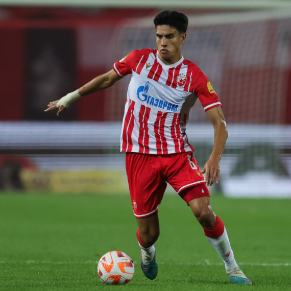 Zvanično: Stamenić u istom danu promovisan u dva kluba