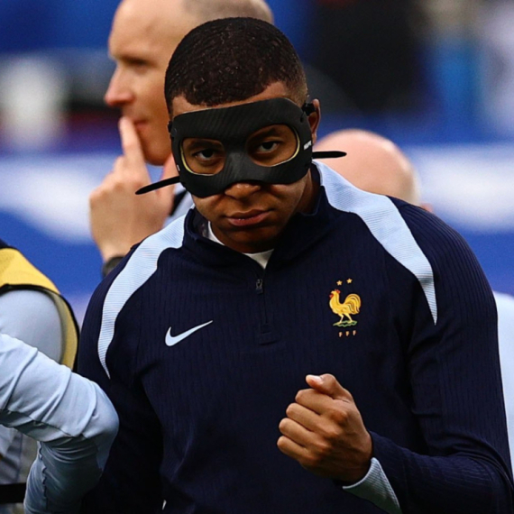 Iznenađenje Francuza – Mbape spreman za Holanđane