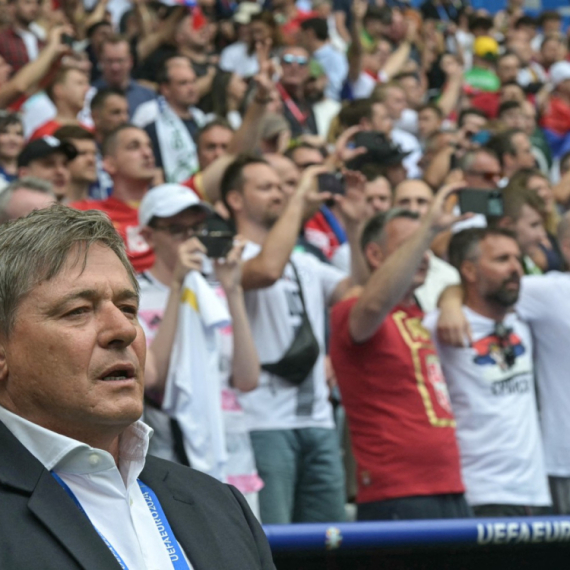 Dok svi ne kolabiramo