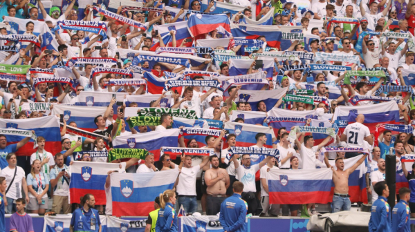 Zabrana za simbole tzv. Kosova – Slovenci ne žele "srpski scenario"