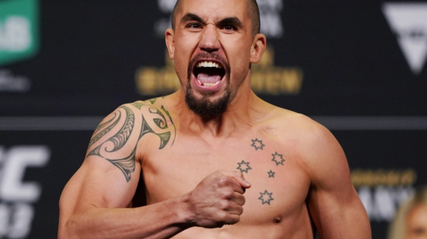 Spektakl u Saudijskoj Arabiji: Nokaut Vitakera za dva minuta VIDEO